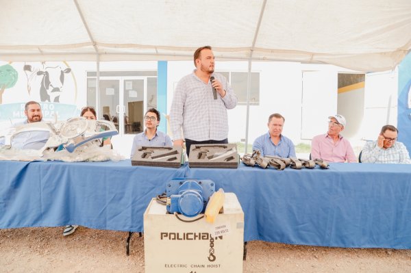 Entrega Jorge Aldana equipamiento al Rastro Municipal con inversión conjunta con el Estado