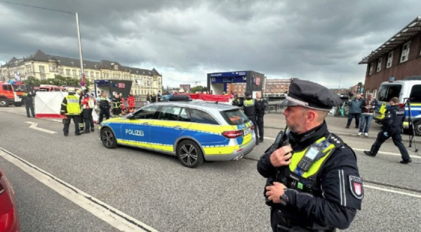 Mujer apuñala a 12 personas en la estación central de trenes en Hamburgo, Alemania