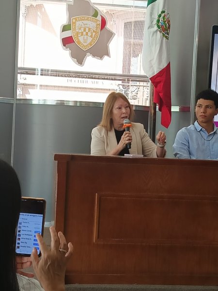 Impulsan iniciativa para elevar la perspectiva de familia a nivel constitucional en Chihuahua