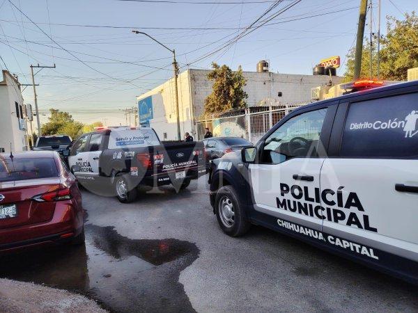 Encuentran a su hijo suspendido en el patio de su vivienda en Quintas Quijote