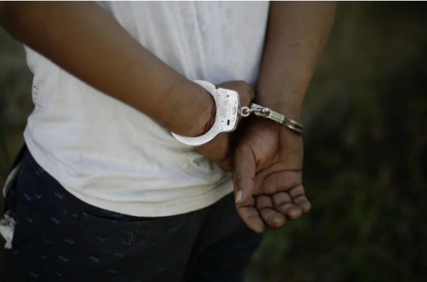 Colombia extradita a Estados Unidos a 13 personas relacionadas con el narcotráfico (video)