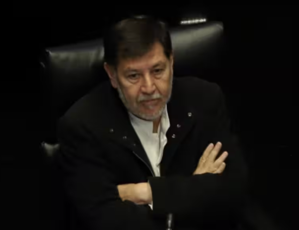 Noroña acusa al gobernador de Durango de usar a la policía estatal para intimidarlo