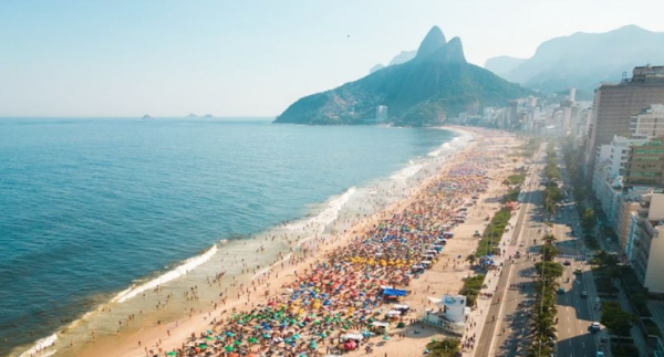 Gobierno de Río de Janeiro emite decreto para limitar la música en vivo en las playas