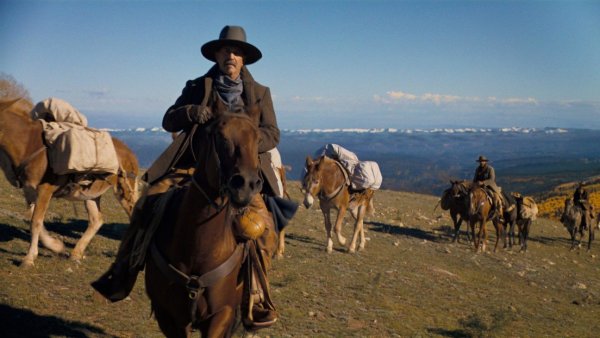 Mujer demanda a Kevin Costner por una 
