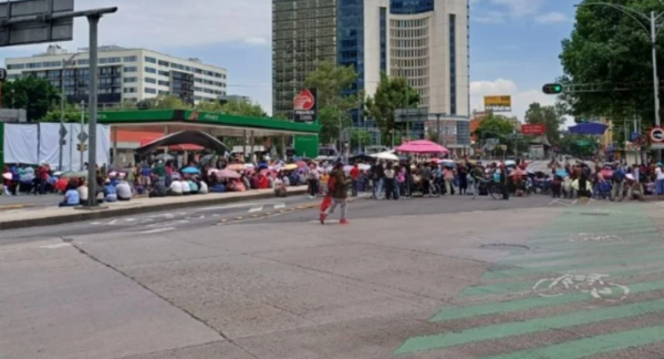 CNTE desata caos vial: mantiene bloqueos en la CDMX mientras se reúne con Rosa Icela Rodríguez