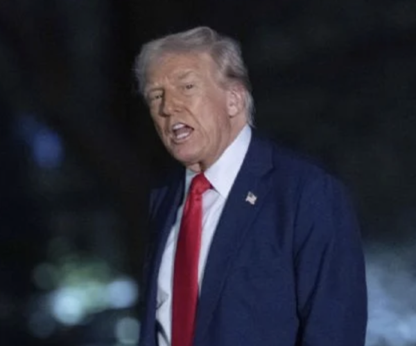 Revés a Trump: Tribunal suspende imponer aranceles a más de 50 países