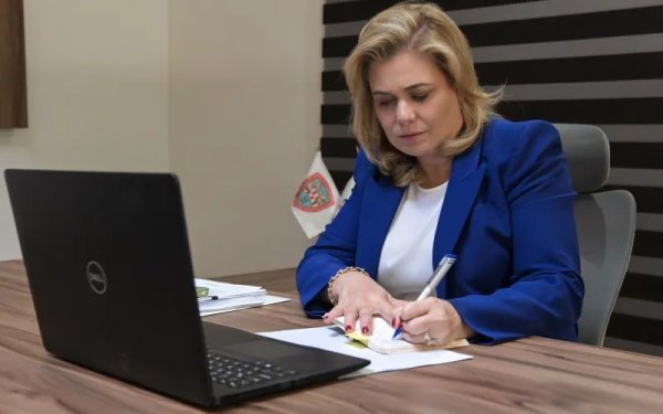 Maru Campos da seguimiento al tema del GBG, en reunión virtual con el secretario de Agricultura y gobernadores del país