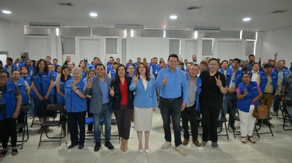 Este gobierno cambia vidas; PAN recibe a Alan Falomir entre chalecos azules