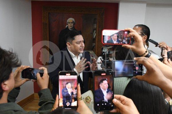 Alfredo Chávez sostiene “mentada” contra Noroña; “a puñaladas iguales, llorar es cobardía”