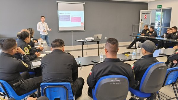 Capacita DIF Municipal  a 60 policías en cuidado de niñas, niños y adolescentes