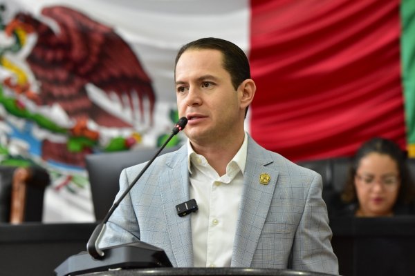 Celebra José Luis Villalobos aprobación de reforma en favor de atención a diabetes infantil en Chihuahua