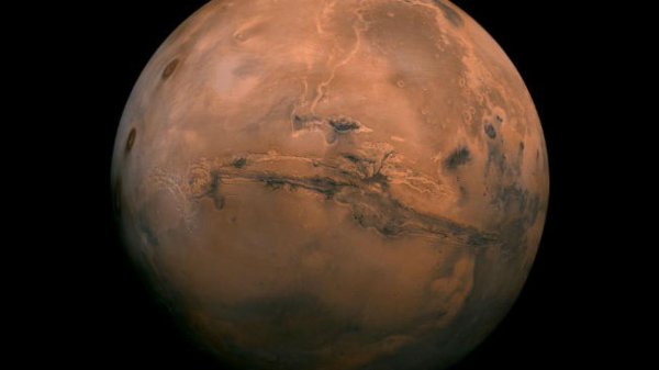 La NASA observa cómo Marte perdió agua en el espacio