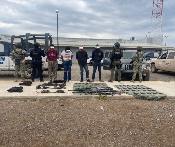 Detiene SSPE a cuatro personas armadas y asegura arsenal, droga y vehículo en Madera