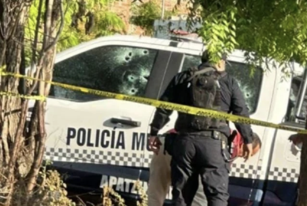Asesinan a comandante y hieren a dos elementos de la policía de Apatzingán