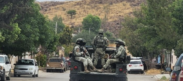Oposición acusa que habrá militares vestidos de civil en los consejos municipales de Durango