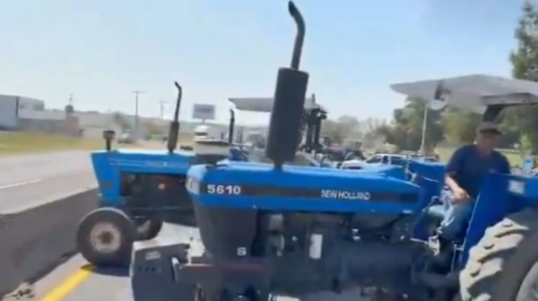 Levantan el último bloqueo carretero de productores agrícolas en Guanajuato