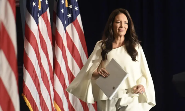 Sheinbaum dialoga con la secretaria de Agricultura de EU Brooke Rollins en Palacio Nacional