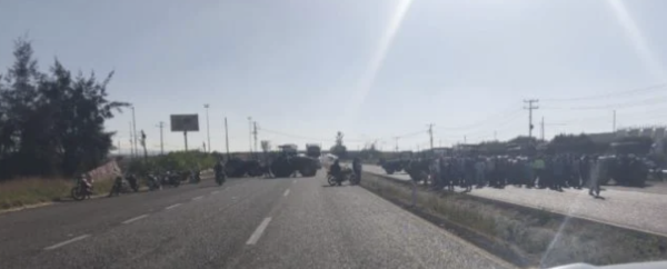 Productores agrícolas de Guanajuato retoman bloqueos carreteros en distintos puntos del estado