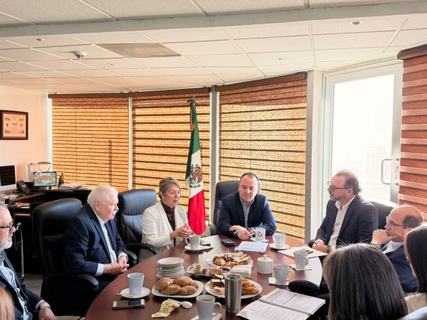 Recibe Presidencia del Congreso al Colegio de Notarios de Chihuahua