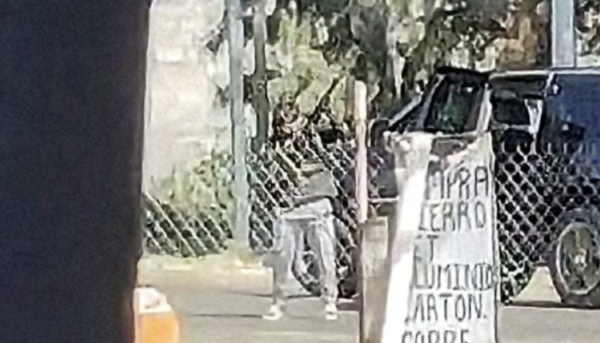 Civiles armados provocan tensión en Atlatlahucan para impedir detención (Video)