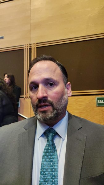 Preocupa reducción de recursos en salud, seguridad y educación: De la Peña