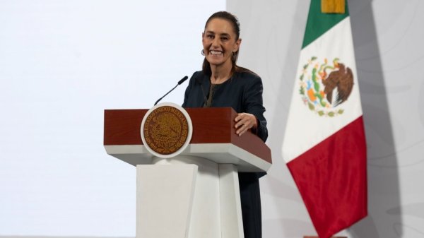 Perú declara persona 'non grata' a Sheinbaum por 