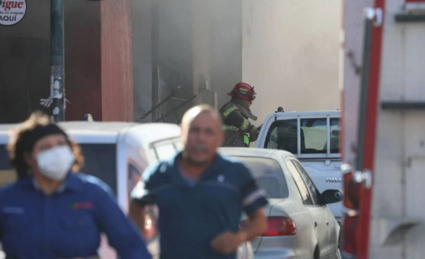 Preocupa a sonorenses el estado de instalación eléctrica en centro de Hermosillo tras incendio en 