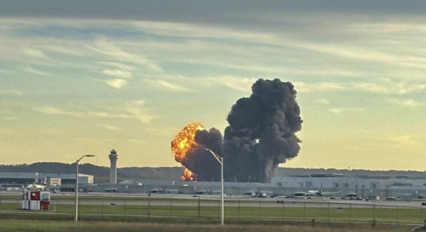 UPS y FedEx suspenden vuelos de aviones de carga MD-11 por accidente en EU