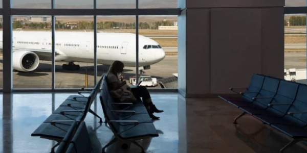 Por segundo día, hay más de mil vuelos cancelados en EU debido al cierre de gobierno