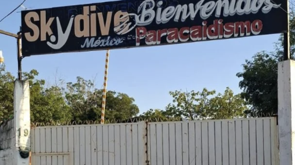 Muere mujer canadiense en accidente de paracaidismo en Tequesquitengo