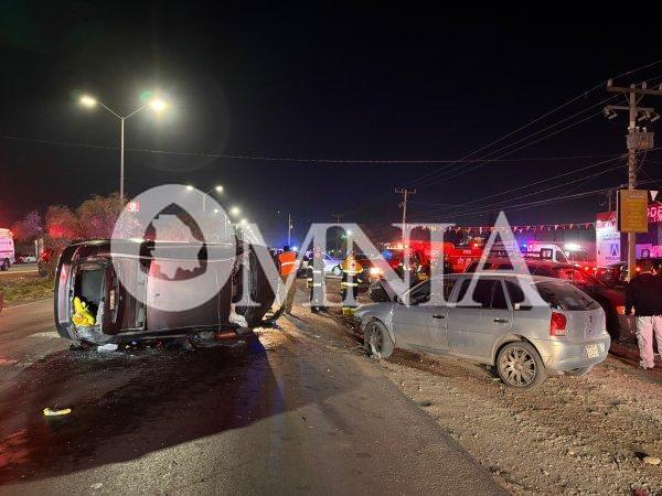 Hombre pierde la vida en choque y volcadura en la carretera Aldama–Chihuahua