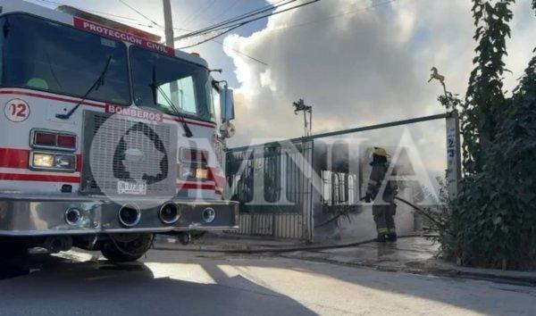 Incendio en Juárez consume parte de una casa; no hay lesionados