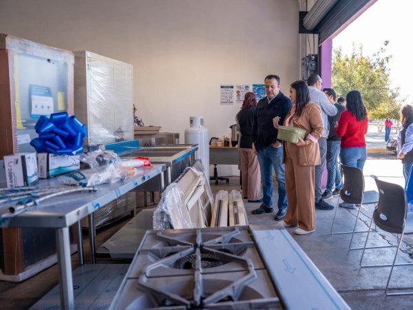 Encabeza DIF entrega de equipamiento a centro de rehabilitación en Delicias