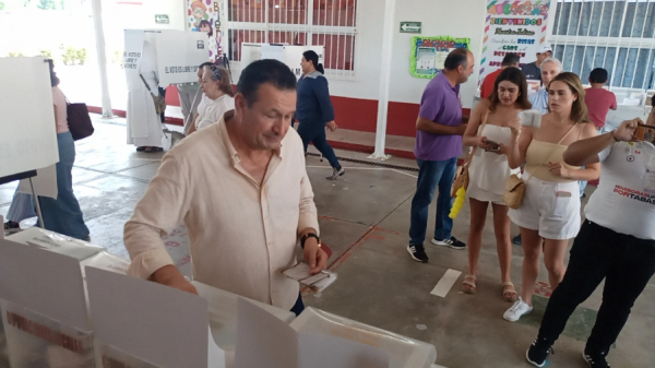 Empatar la revocación de mandato con las elecciones de 2027 vulnera la neutralidad, alertan expertos