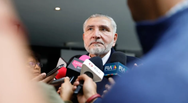 Adán Augusto López asegura que no supo que empresa de su conocido fue investigada por 