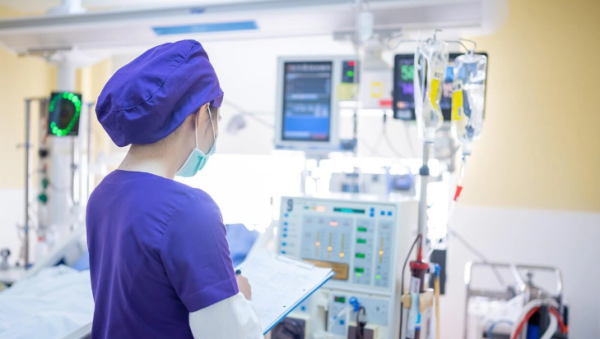 México tiene una cobertura sanitaria 20 puntos menor que el promedio de la OCDE