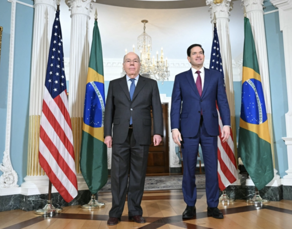 EU y Brasil avanzan en un acuerdo provisional para desbloquear relaciones, dice canciller brasileño