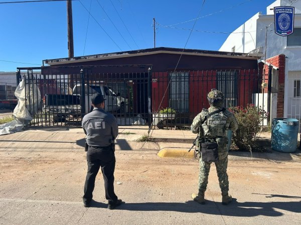 Asegura FGE Occidente en cateo llaves y placas de vehículos robados