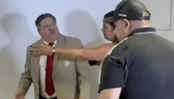 “Piojo” Herrera encara a periodista que lo critica tras derrota de Costa Rica contra Haití (Video)