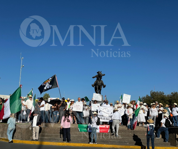 Comienzan a arribar manifestantes a Glorieta de Pancho Villa