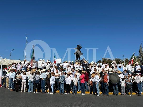 Salen rumbo a Palacio manifestantes de “México se levanta” en solidaridad con la Gen Z