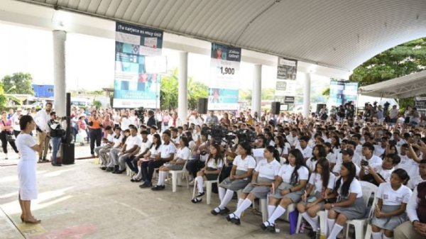 Sheinbaum condena violencia en la Marcha de la Generación Z; señala que hubo “pocos jóvenes”