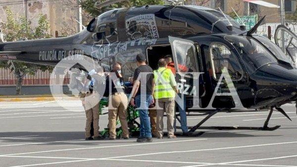 Arriba en helicóptero elemento herido de la SSPE para recibir atención médica