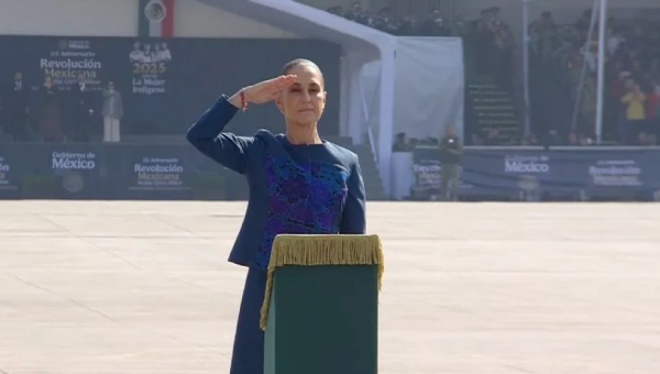 Sheinbaum encabeza su segundo desfile de la Revolución bajo la sombra de las protestas