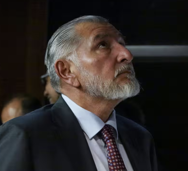 Exfuncionario de Cenagas benefició a empresarios vinculados con Adán Augusto López