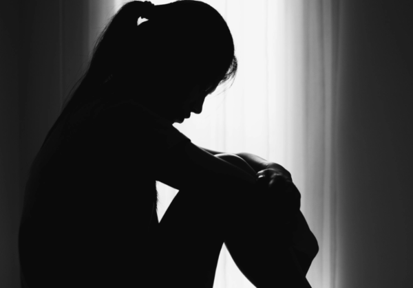 Jóvenes en crisis: el suicidio impacta con más fuerza a personas de 18 a 30 años