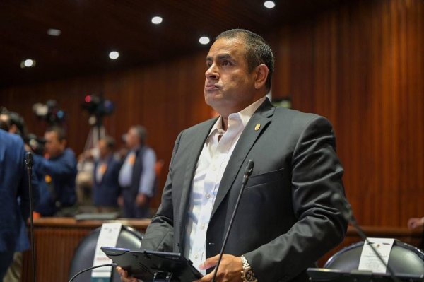 El régimen se equivocó al meterse con los productores de Chihuahua, todo nuestro respaldo en la defensa de nuestra agua: Alfredo Lozoya