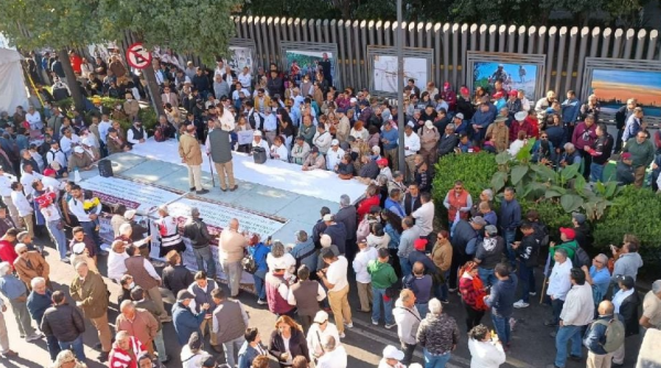 Pemex acumula conflictos: sindicato minoritario exige aumento salarial y acusa deficiencias laborales