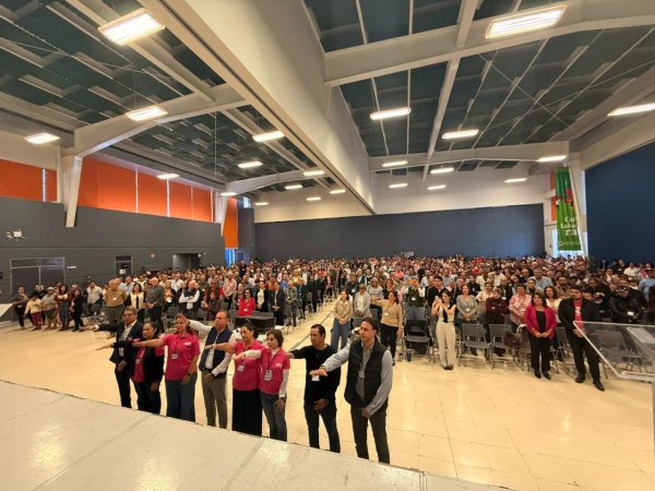 Panistas abandonan al partido y se adhieren a Somos MX; acusan malas decisiones