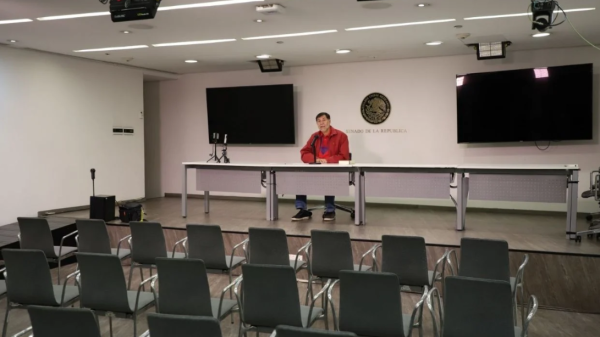 Dejan solo a Fernández Noroña tras sus críticas a Grecia Quiroz